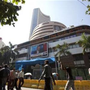 Sensex retreats from 1-week high; real estate, banks fall