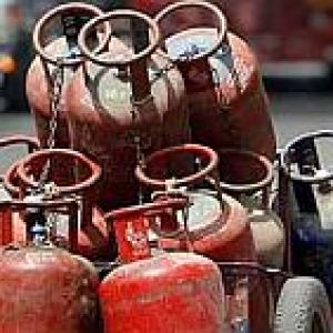 Govt to give Rs 25,000 cr additional fuel subsidy
