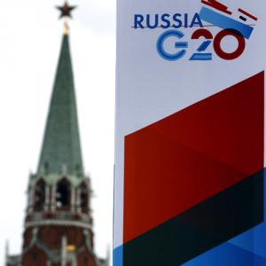 G20 backs tax plan, seeks to chart recovery