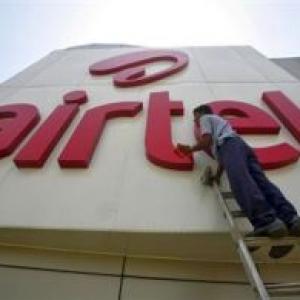 Airtel to acquire 100% stake in Qualcomm's 4G venture by 2014