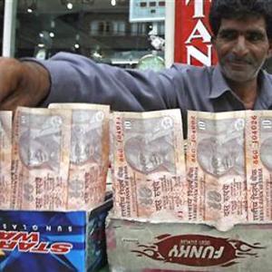 Rupee: Asia's worst performing currency