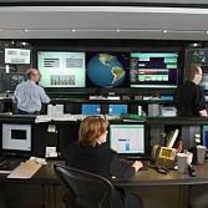Cyber attacks leading threat against US: Spy agencies