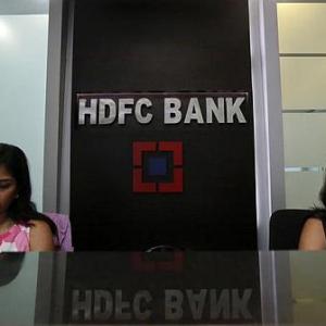 HDFC Bank's credit card base shrinks