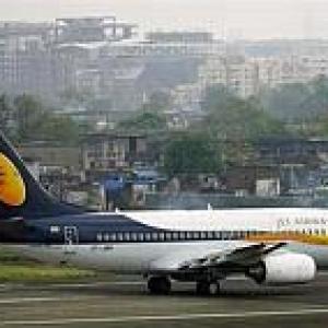 Jet shares fall on Etihad deal worries