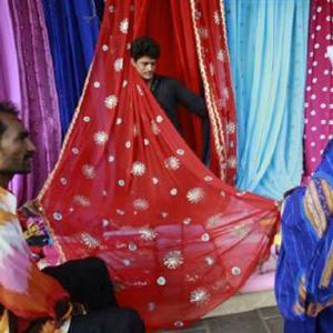 Textiles sector gets a Rs 6,000 cr package