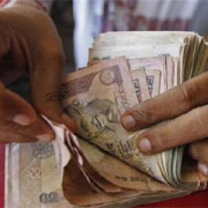 CAD to fall below 3.8% this fiscal: Montek