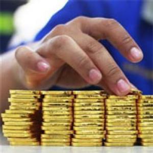Govt hikes tariff value on imported gold