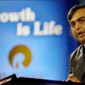 RIL on track to invest over $24 bn in key projects by 2017