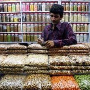 India's GDP growth likely to rebound to 6%: Stanchart