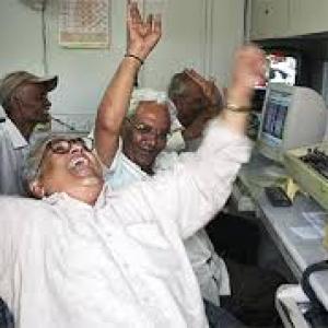 Nifty ends above 7,900 for the first time after record high