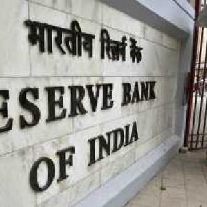 RBI may cut rates early next year: Rangarajan