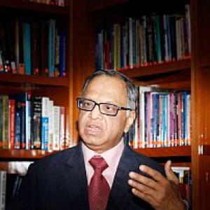 We would like B G Srinivas or Pravin Rao to be the CEO: Murthy