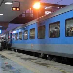 Train delays to cost babus their promotions