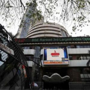 Sensex recovers from 1 1/2 week low led by index heavyweight
