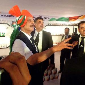Subrata Roy seeks more time for deal-making in Tihar jail