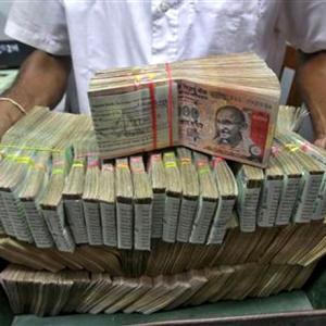 Rupee sinks 19 paise vs dollar in early trade