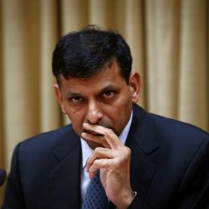 RBI loosens credit to support economy, keeps rates on hold