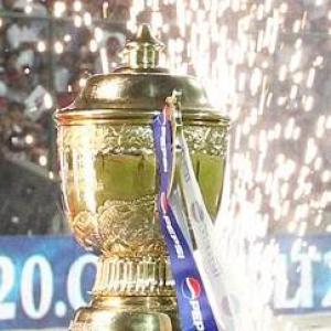 Tainted team owners may cost IPL Rs 1,000 crore