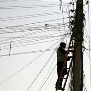 India to invest $4 billion to tackle power theft
