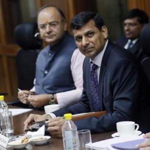 RBI under rate cut pressure as growth slips