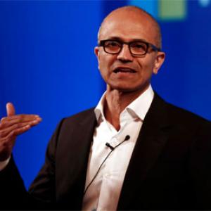 Microsoft CEO apologises for comment on women's salaries