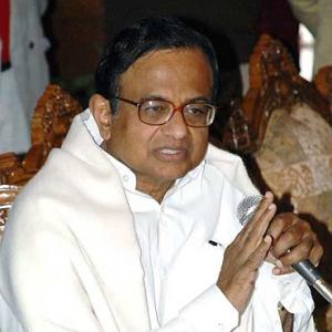 Chidambaram blames govt for not scrapping retro tax