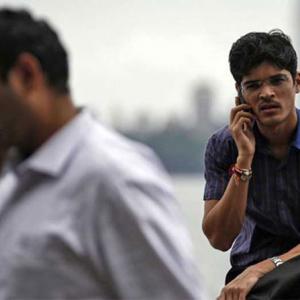 Prasad urges telcos to optimise networks to curb call drops