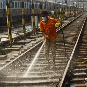 '<I>Swachh Rail</I> will lead to a <i>Swachh Bharat</i>'