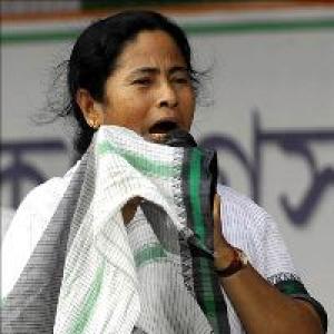 Financial package to Bengal? Nonsense, says Mamata