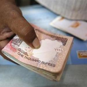Rupee extends gains for 2nd session, up 12 paise