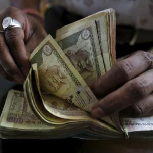 Is India close to achieving its fiscal deficit target?
