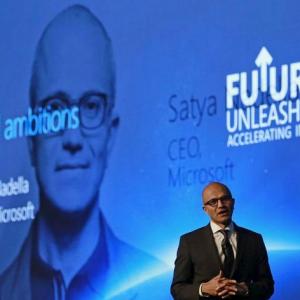 Nadella embraces E-comm cos, ropes in PayTm, Snapdeal for cloud