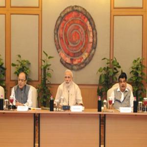 PM asks industry to take risks; India Inc wants rate cut