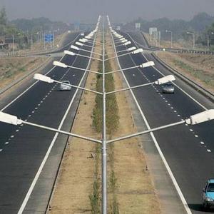 Construction of new roads in India hit by potholes