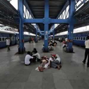 Cash-strapped Railways to sell garbage to boost revenue!