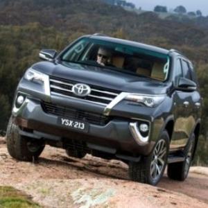 How Toyota Fortuner 2016 fares against Endeavour and Trailblazer