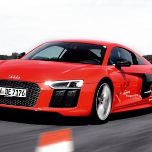 Audi R8: Intelligent sprinter