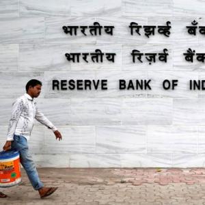 Next RBI chief faces balancing act on bank clean-up