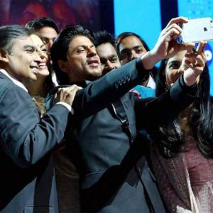 Reliance Jio opens 4G service for public but on invite basis