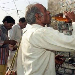 Liquor ban on highways: Over 1 million jobs may vanish