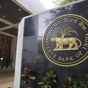 RBI keeps 2017-18 growth forecast unchanged at 7.3%