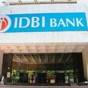 Govt seeks regulator's nod to sell IDBI Bank stake to LIC