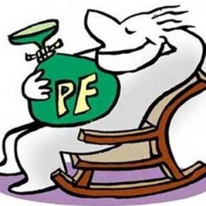 As linking Aadhaar kicks in, EPF contributor base shrinks