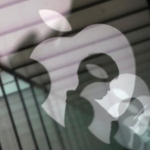 Govt asks Apple to manufacture, export more from India