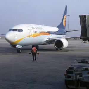 Govt allows airlines to use Jet slots till end Dec