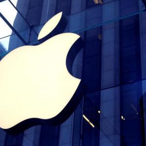 Apple re-enters list of top 10 smartphone brands