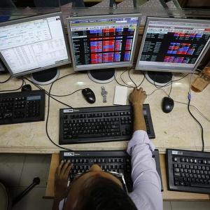 BSE, NSE caution traders against unsolicited messages