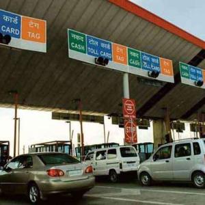 How India will be toll plaza free in 2 years
