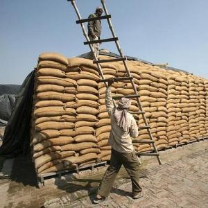 FCI to get Rs 2.15 trillion as food subsidy in 2020-21