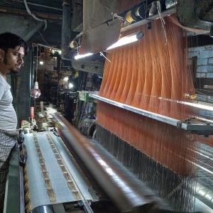 Manufacturing activities gain further strength in Oct